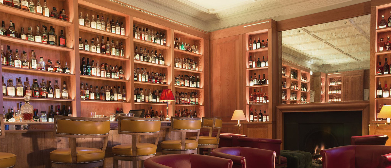 5 Things You Should Know Before Visiting a Bar with 900 Whiskies